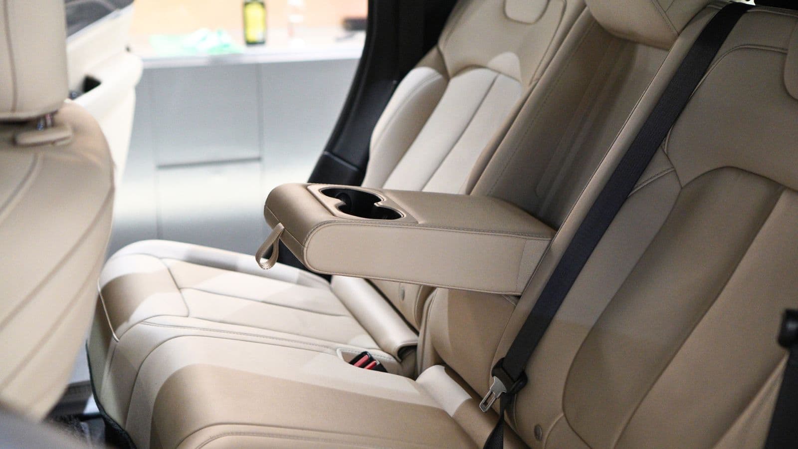 JEEP GRAND CHEROKEE 2.0T — view 20 of 25
