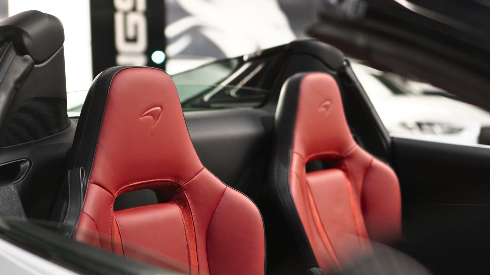 MCLAREN 750S SPIDER — view 6 of 20