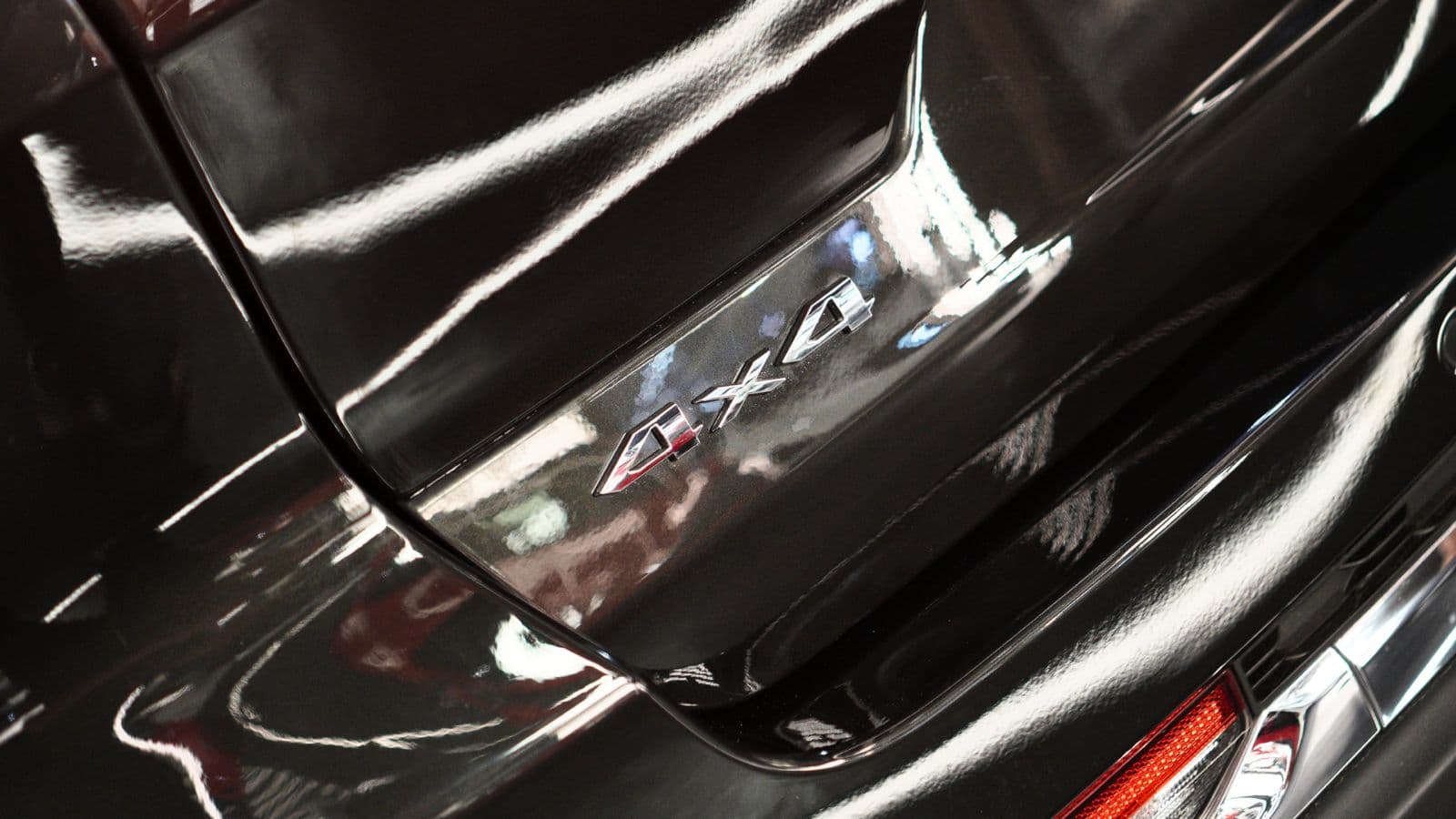 JEEP GRAND CHEROKEE 2.0T — view 18 of 25