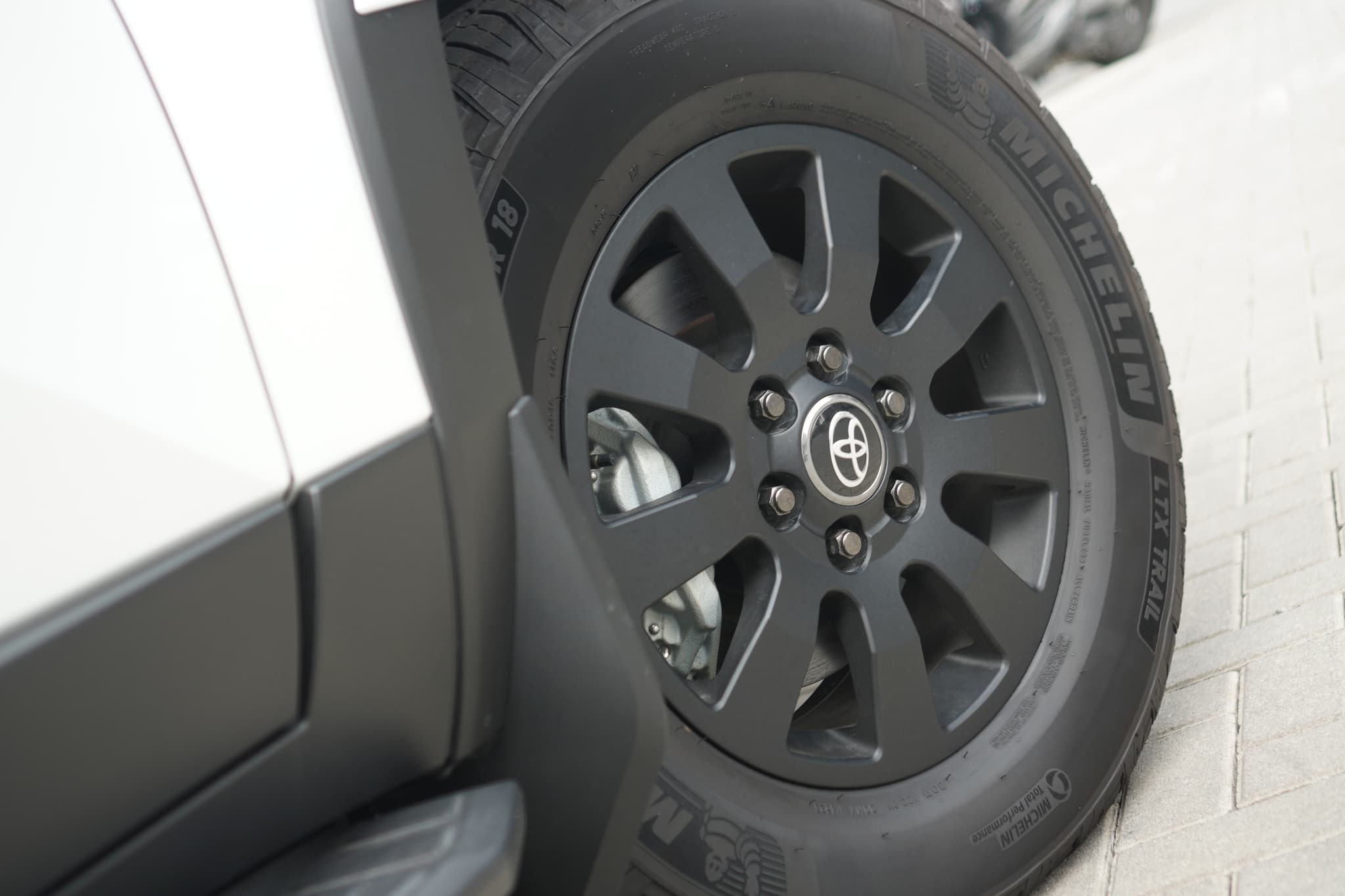 TOYOTA LAND CRUISER 250 ZX FIRST EDITION (MODELISTA) — view 18 of 30
