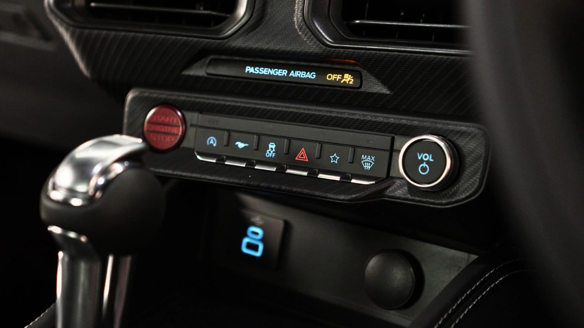 FORD MUSTANG 5.0 GT COUPE — view 10 of 18