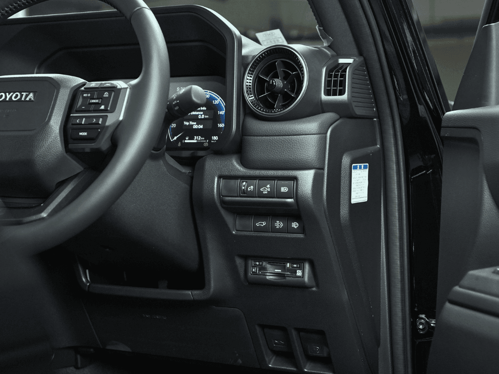 TOYOTA LAND CRUISER 250 VX — view 9 of 25