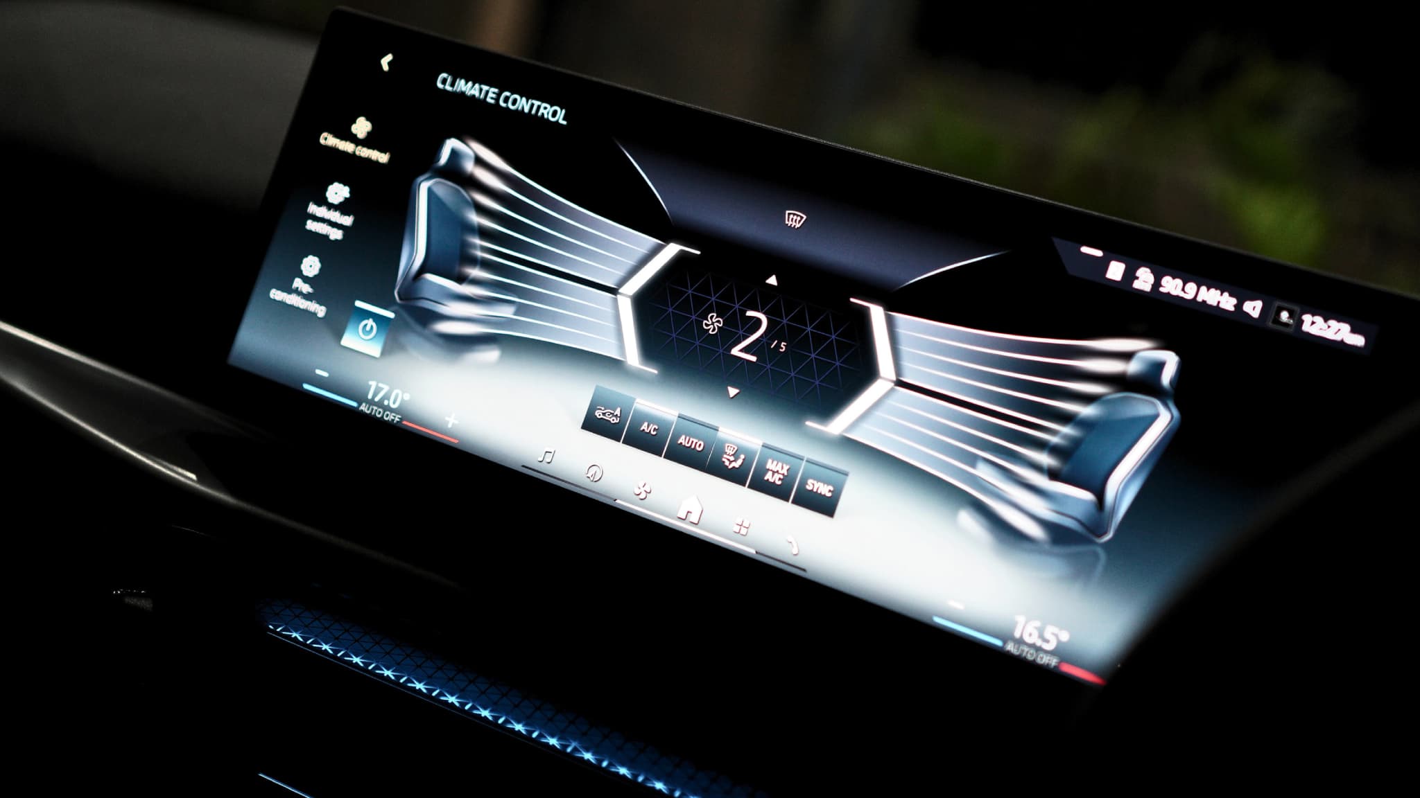 BMW i4 EDRIVE35 — view 10 of 16
