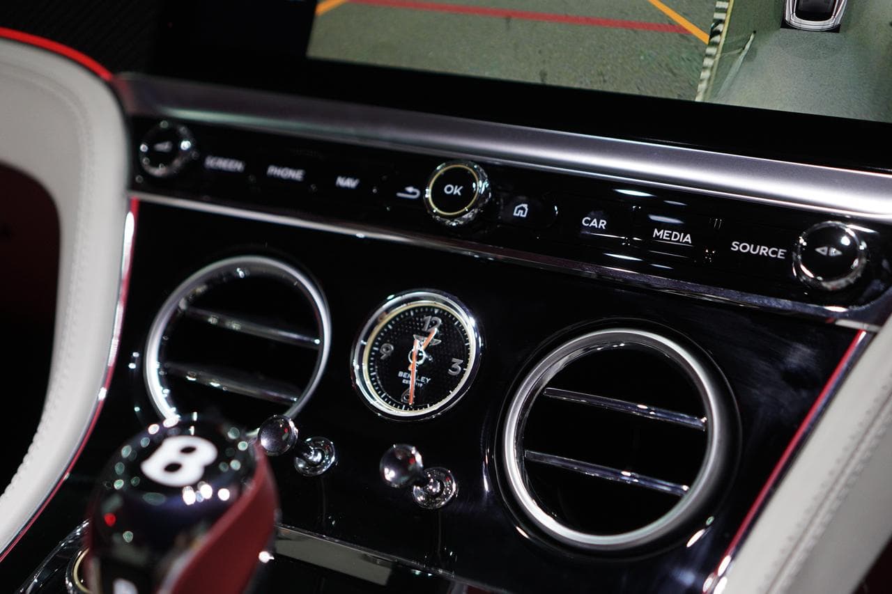 BENTLEY CONTINENTAL GT AZURE V8 — view 13 of 13