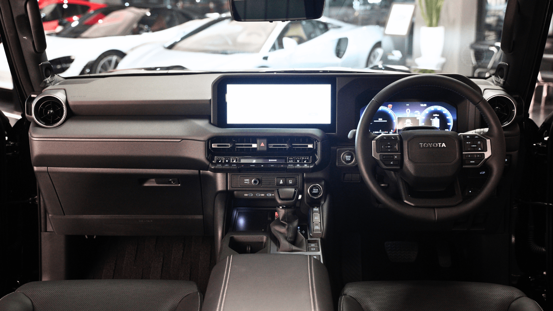 Land Cruiser Prado 250 VX Japan Spec — view 16 of 28