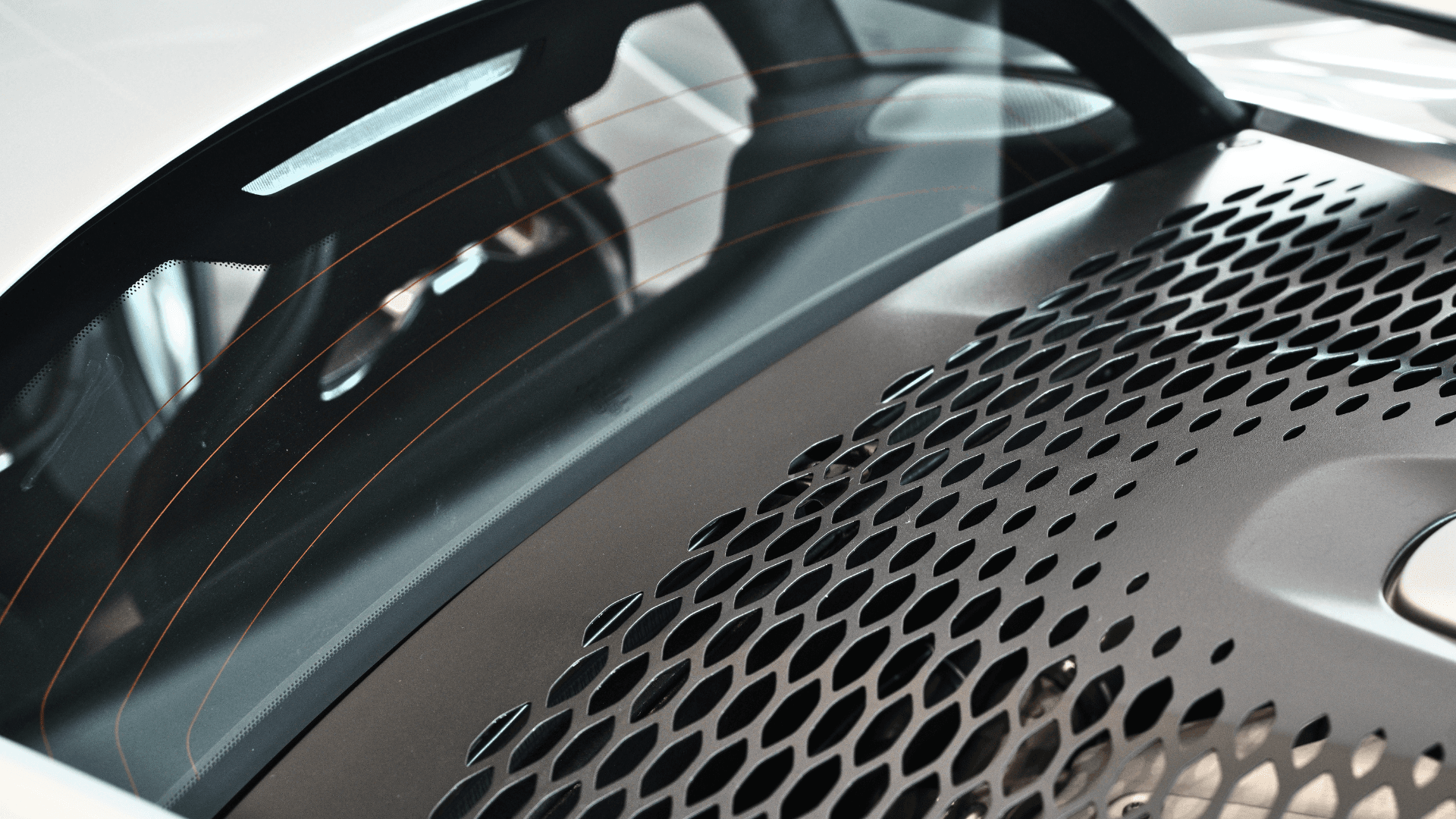 MCLAREN ARTURA — view 17 of 20