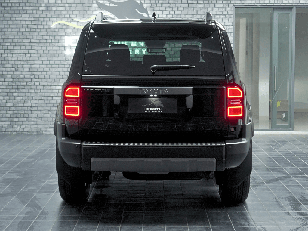 TOYOTA LAND CRUISER 250 VX — photo 4 of 4