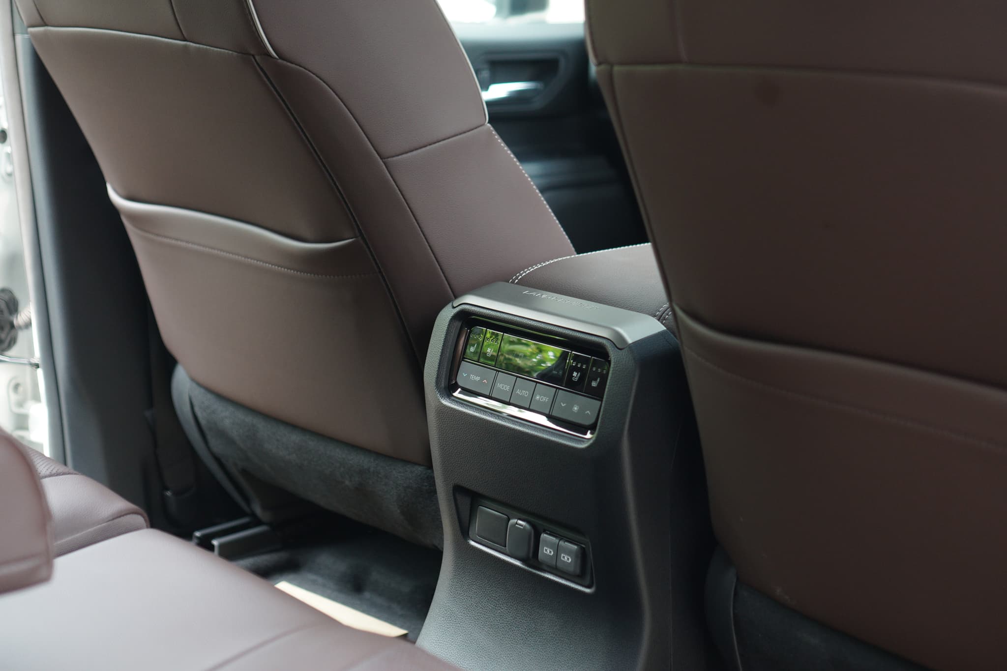 TOYOTA LAND CRUISER 250 ZX FIRST EDITION (MODELISTA) — view 16 of 30