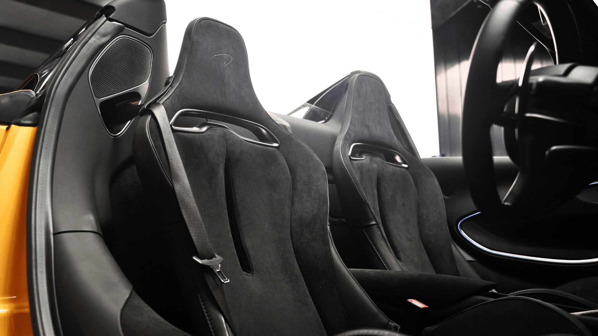 MCLAREN ARTURA SPIDER — view 10 of 20