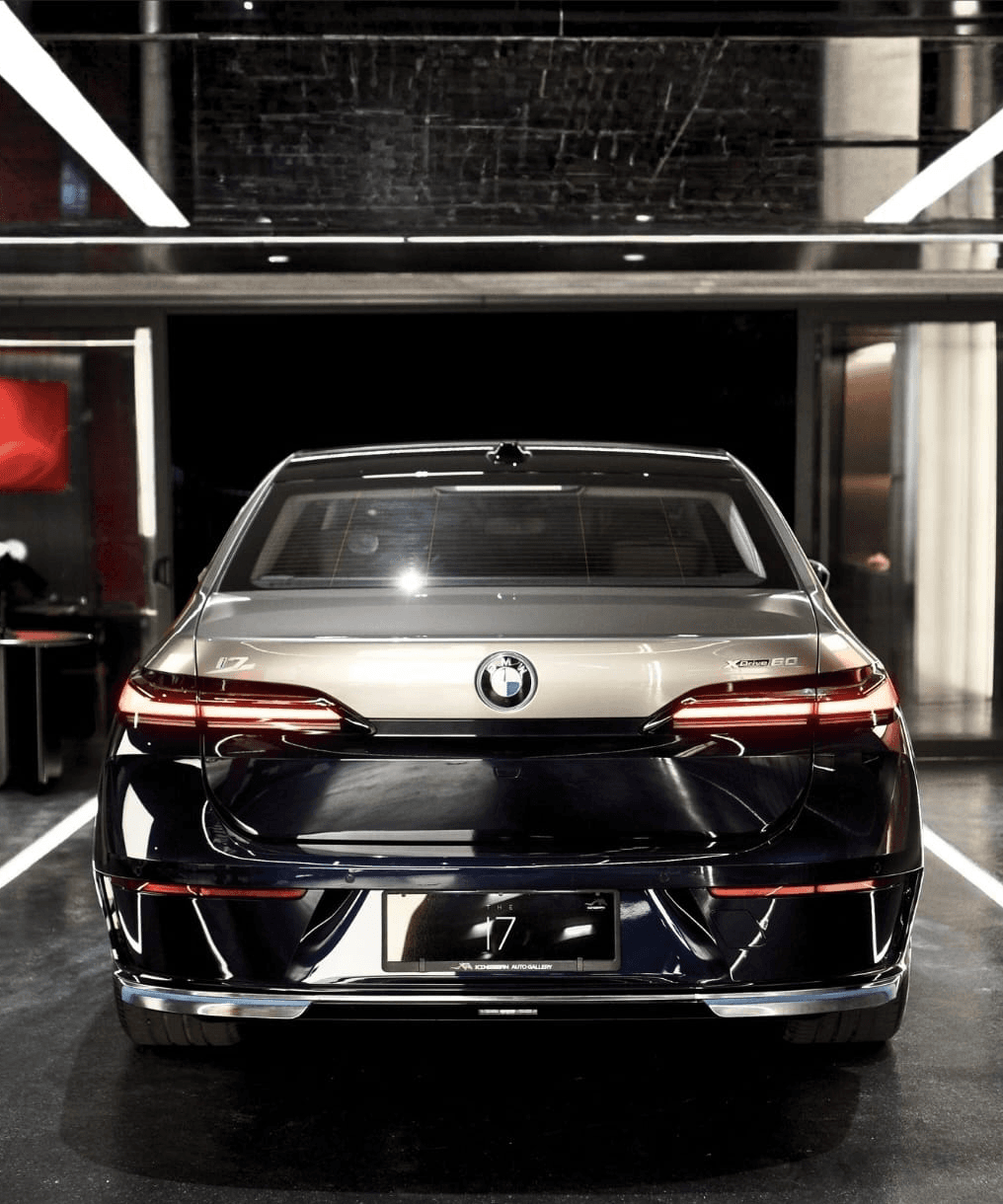 BMW i7 XDRIVE60 — view 6 of 6