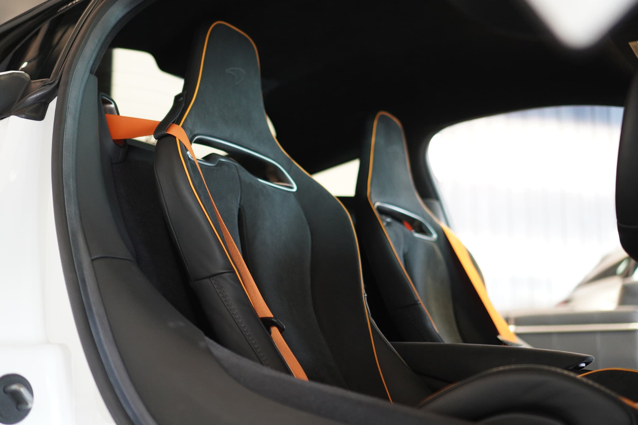 MCLAREN ARTURA — view 6 of 10
