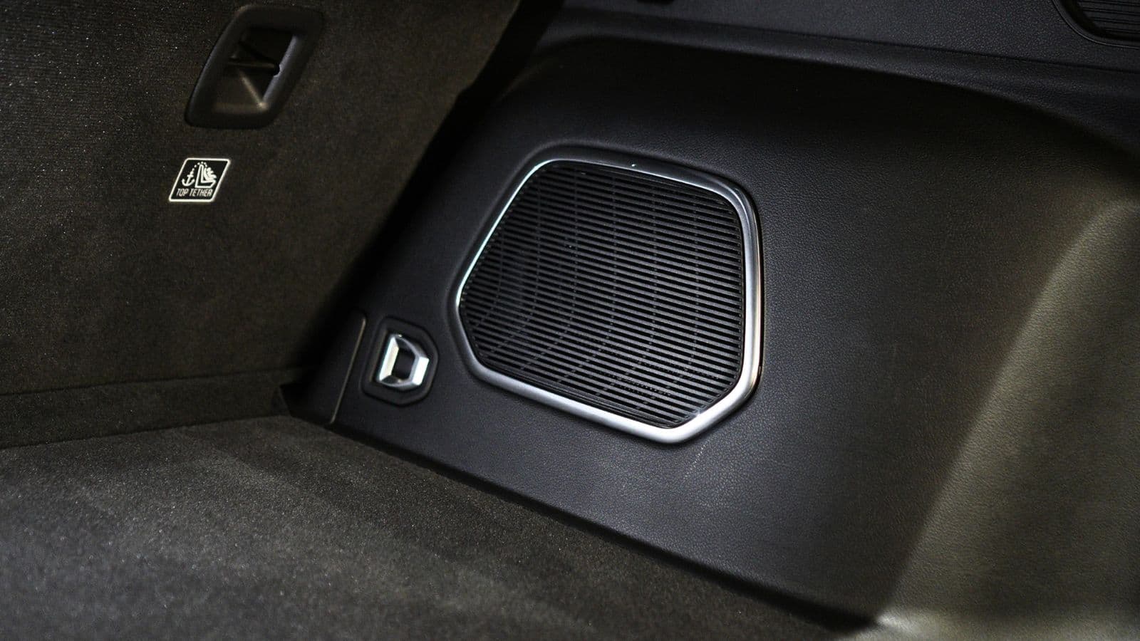 JEEP GRAND CHEROKEE 2.0T — view 17 of 25
