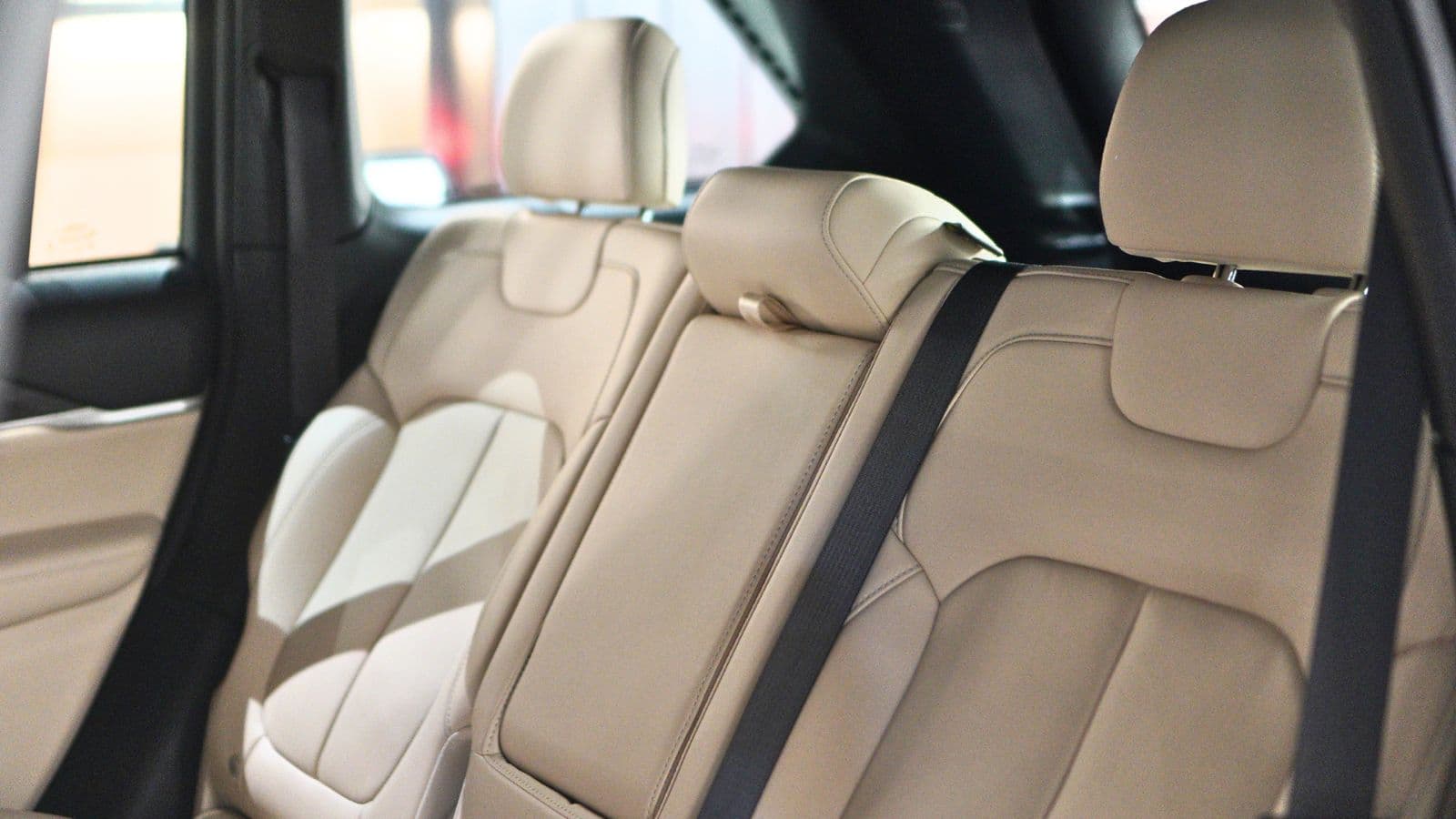 JEEP GRAND CHEROKEE 2.0T — view 19 of 25