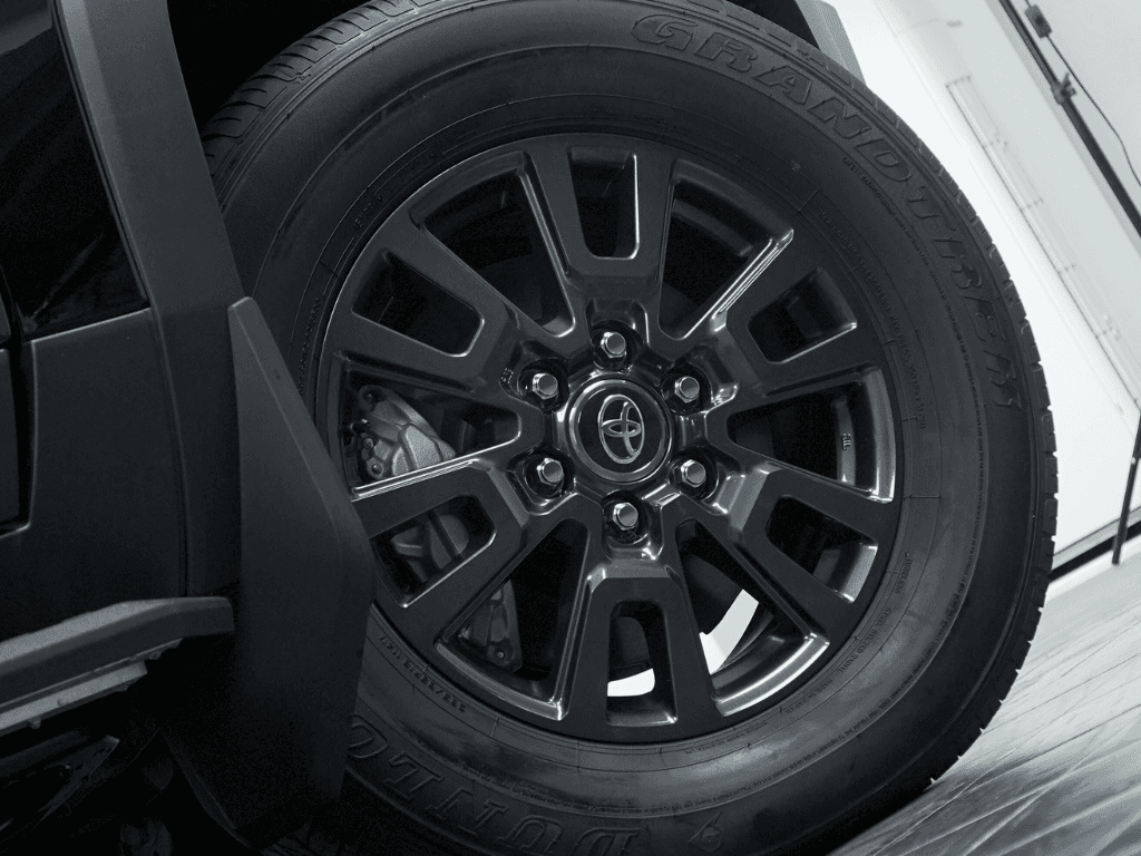 TOYOTA LAND CRUISER 250 VX — view 23 of 25