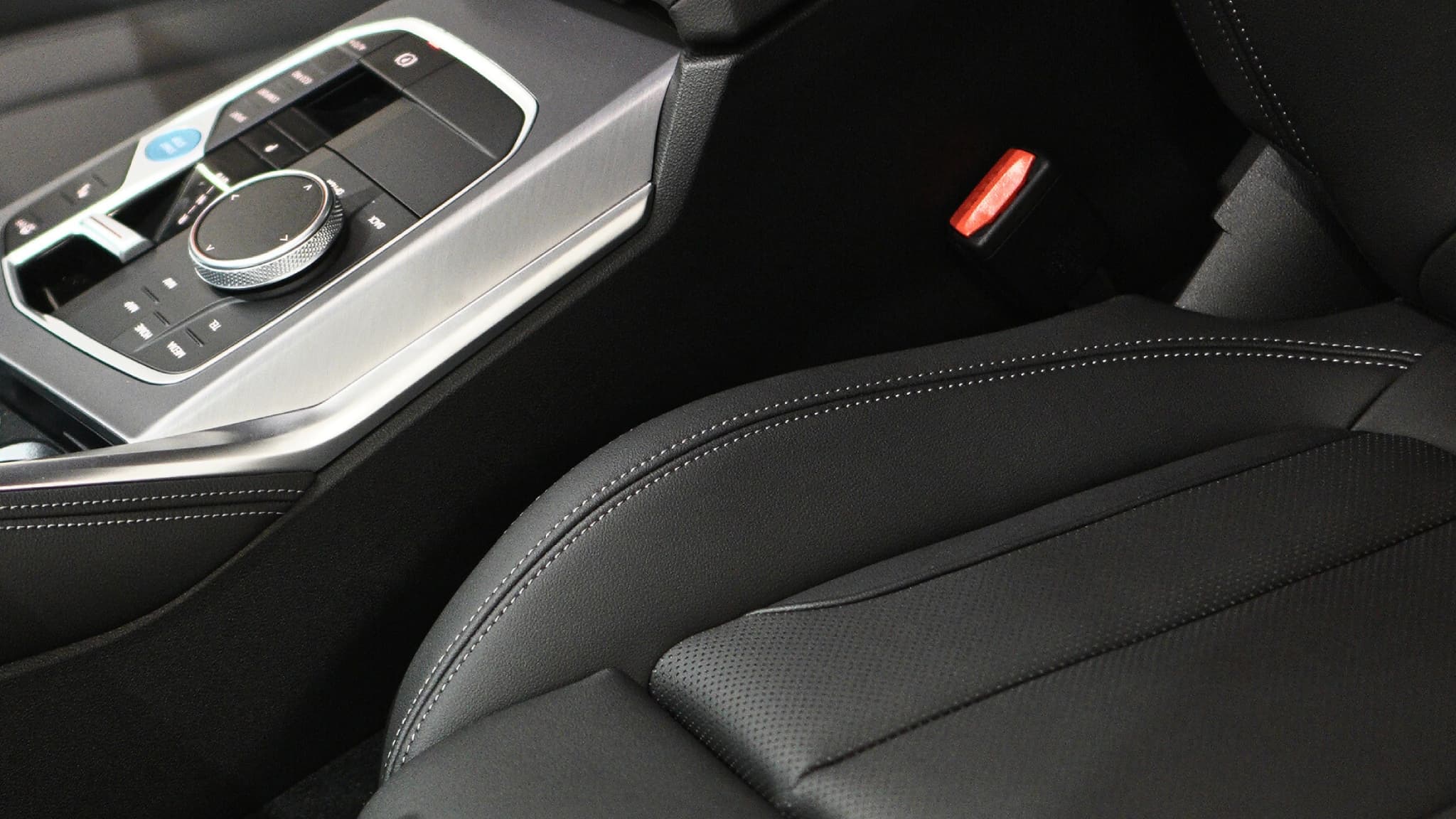 BMW i4 EDRIVE35 — view 13 of 16