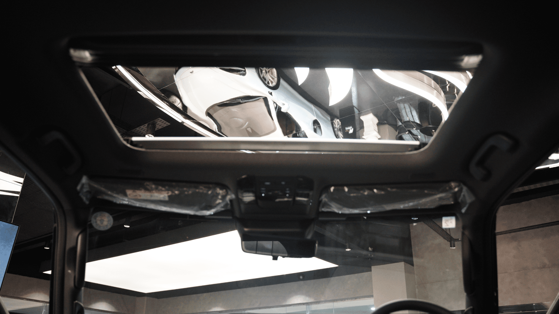 Land Cruiser Prado 250 VX Japan Spec — view 18 of 28