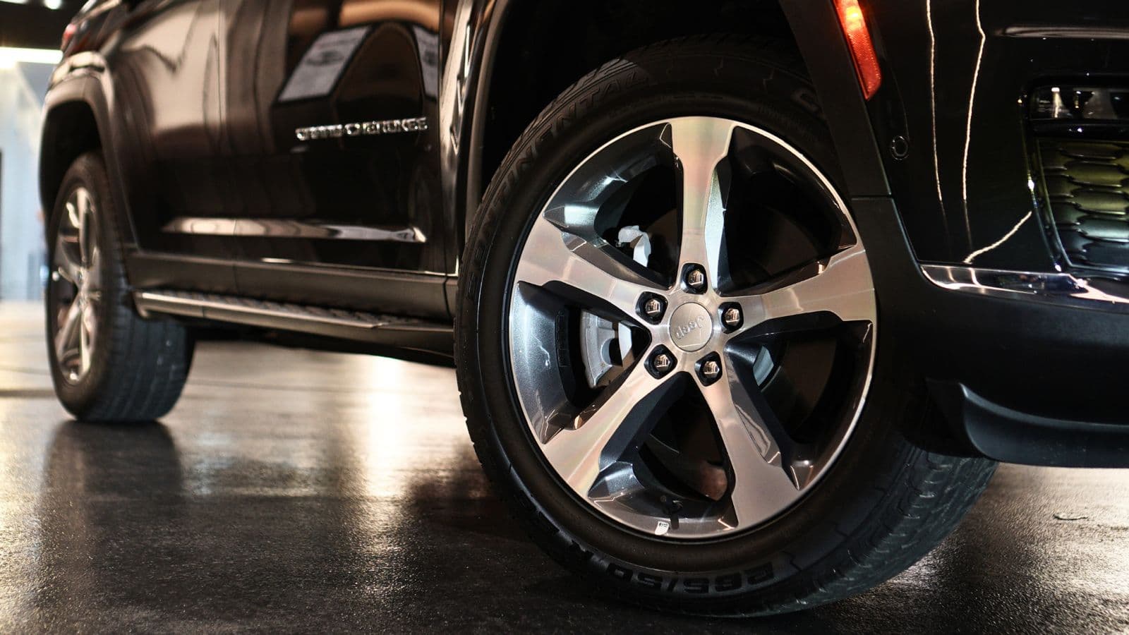 JEEP GRAND CHEROKEE 2.0T — view 6 of 25