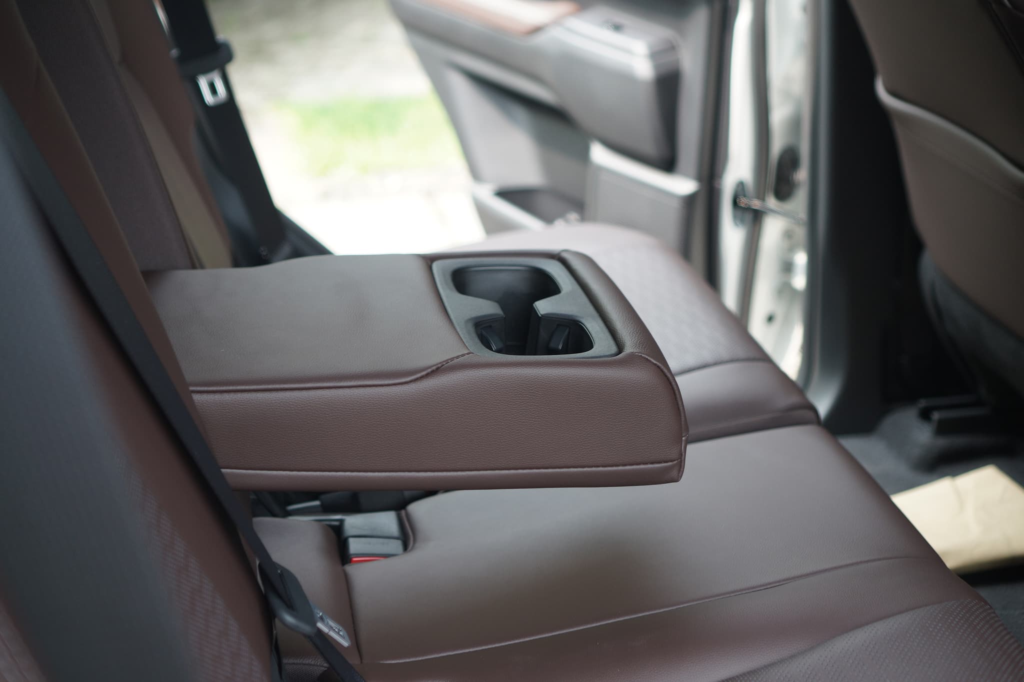 TOYOTA LAND CRUISER 250 ZX FIRST EDITION (MODELISTA) — view 19 of 30