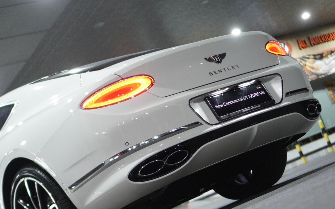 BENTLEY CONTINENTAL GT AZURE V8 — photo 4 of 4