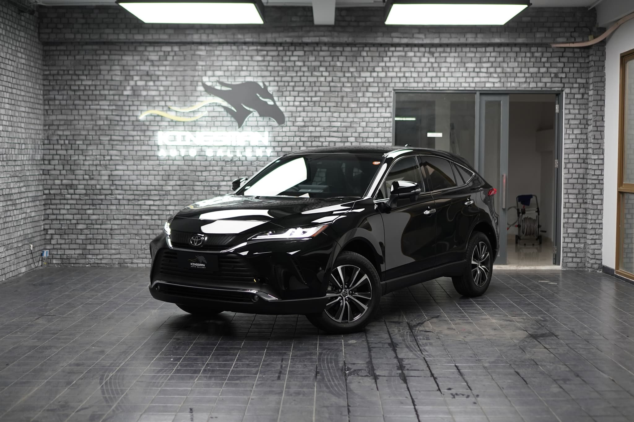 Harrier 2.0 — view 1 of 10