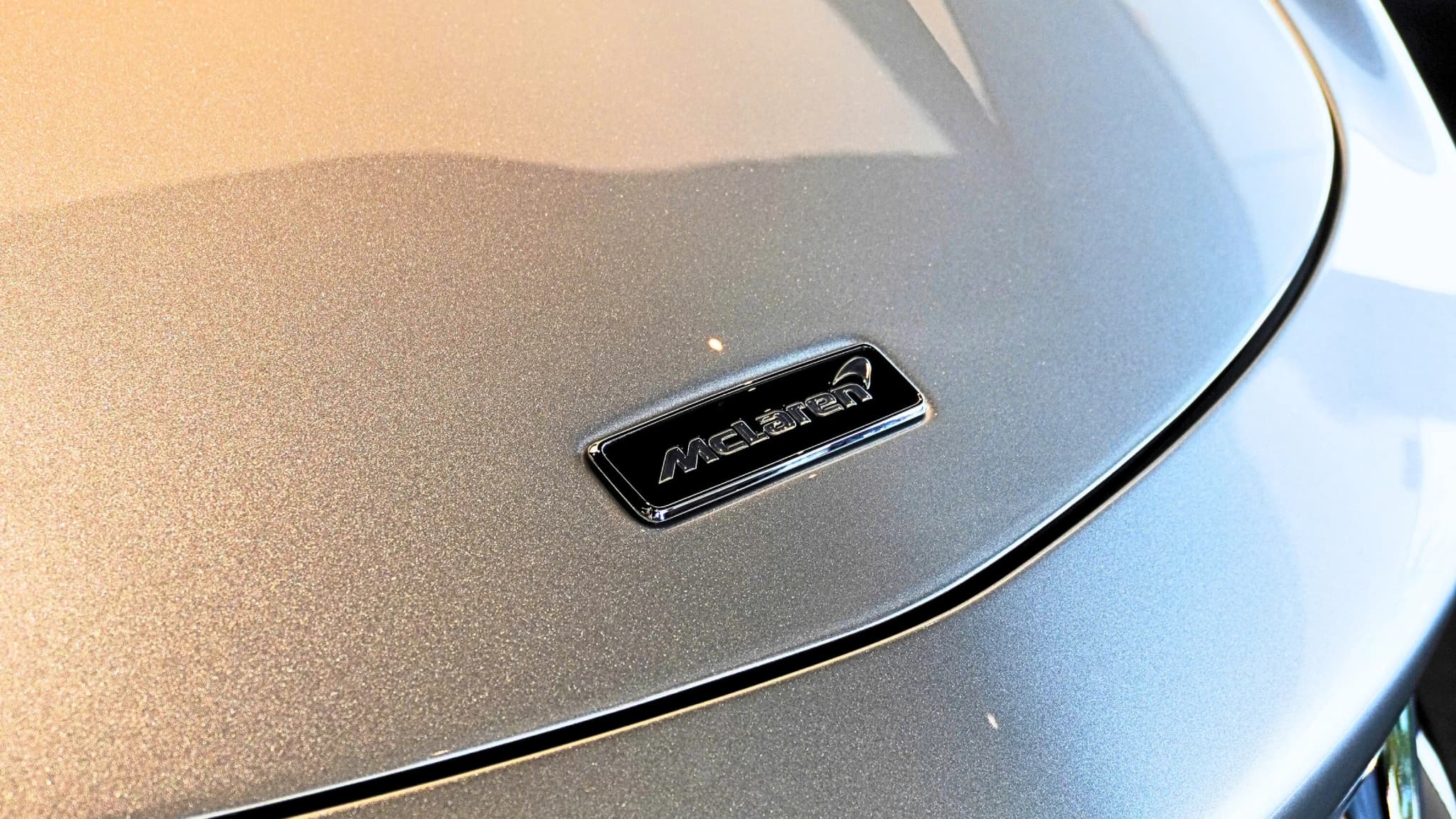 MCLAREN ARTURA — view 6 of 11