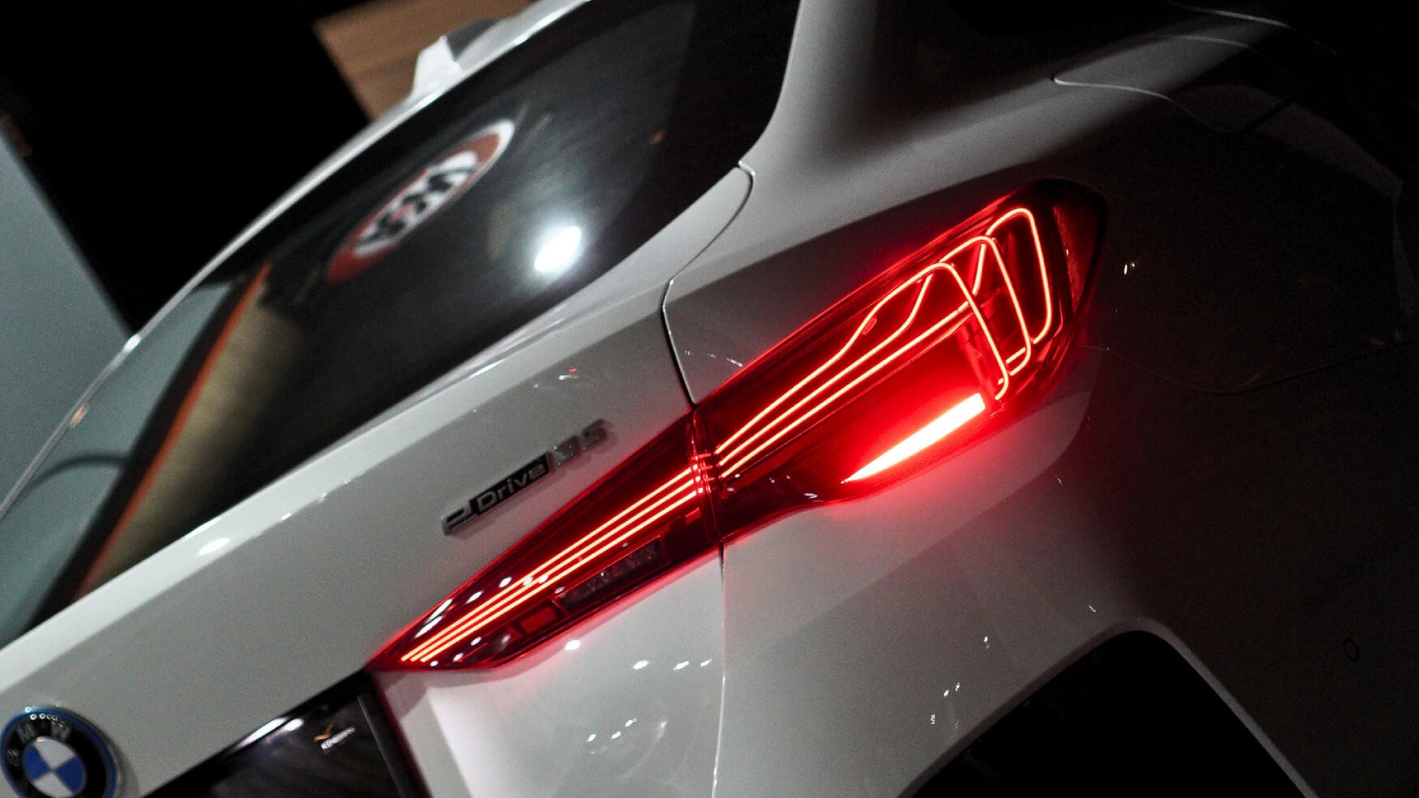 BMW i4 EDRIVE35 — view 15 of 16