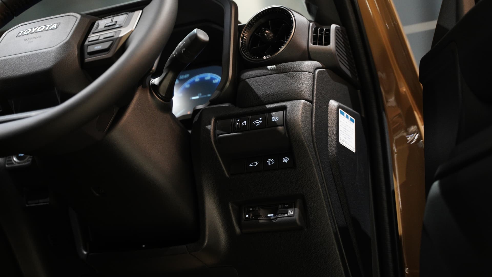 TOYOTA LAND CRUISER 250 ZX — view 12 of 12