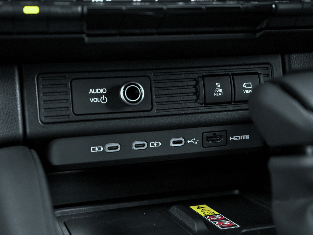 TOYOTA LAND CRUISER 250 VX — view 20 of 25