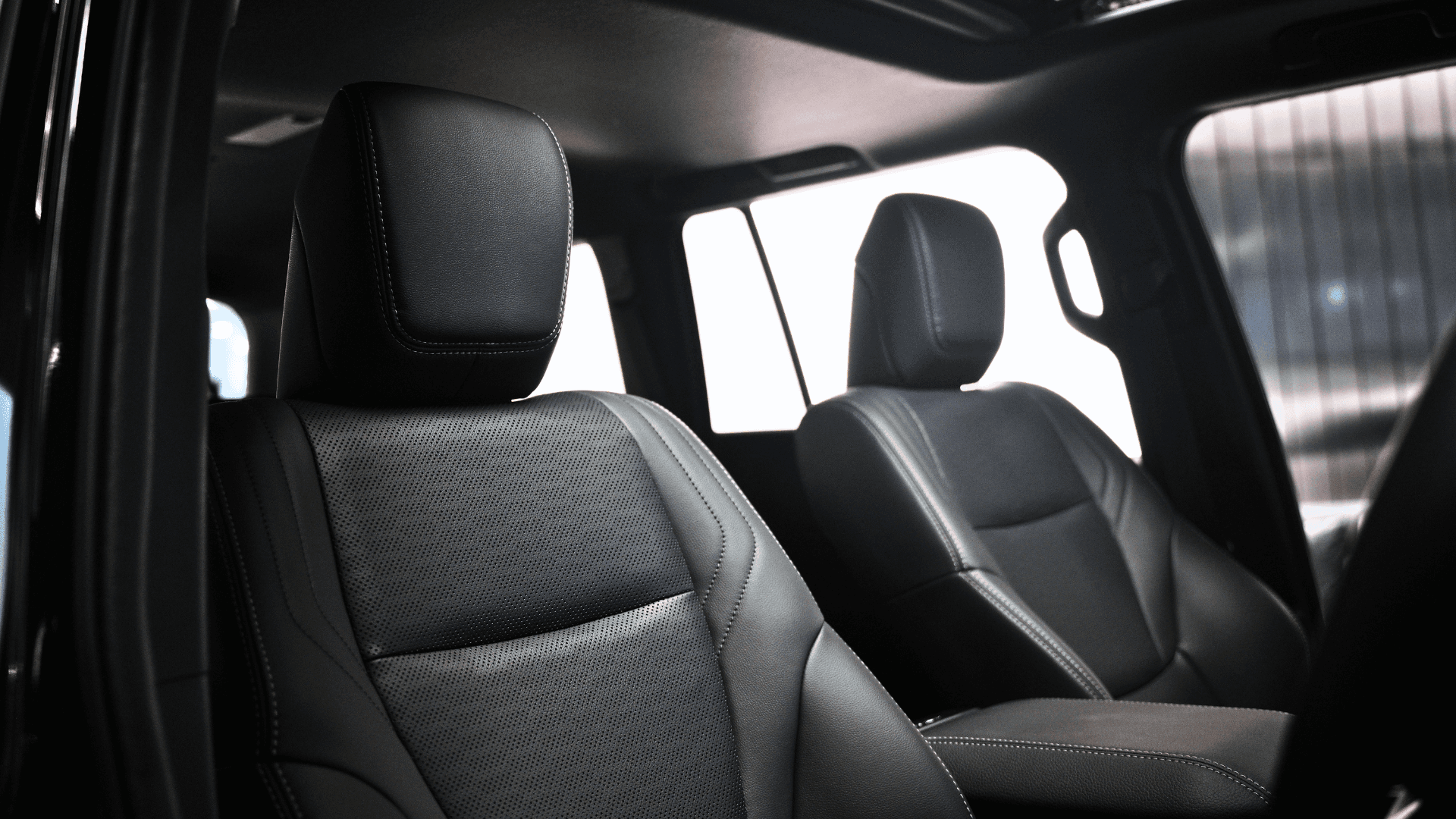 Land Cruiser Prado 250 VX Japan Spec — view 13 of 28