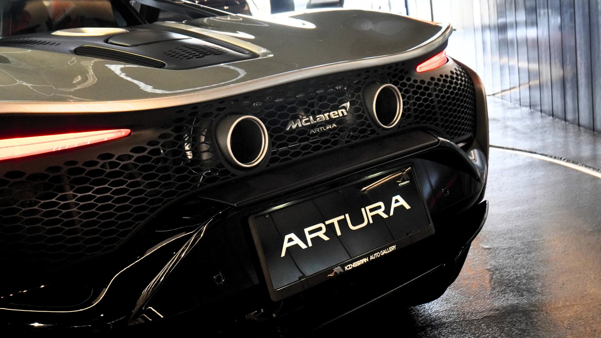 MCLAREN ARTURA — view 11 of 11