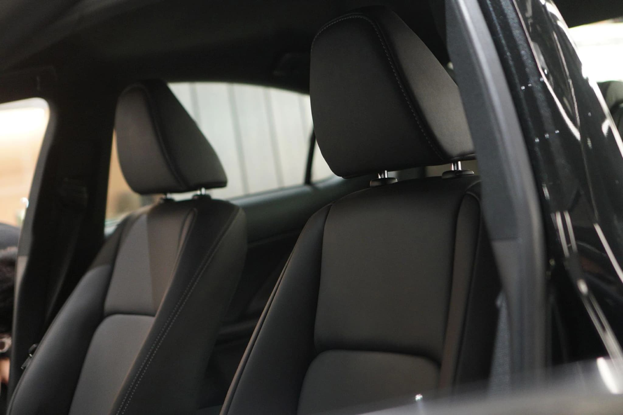 LEXUS IS 300H EXECUTIVE — view 9 of 13