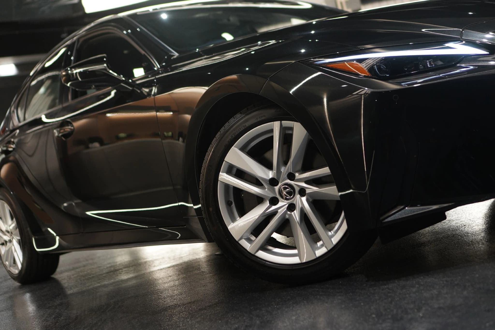 LEXUS IS 300H EXECUTIVE — view 12 of 13