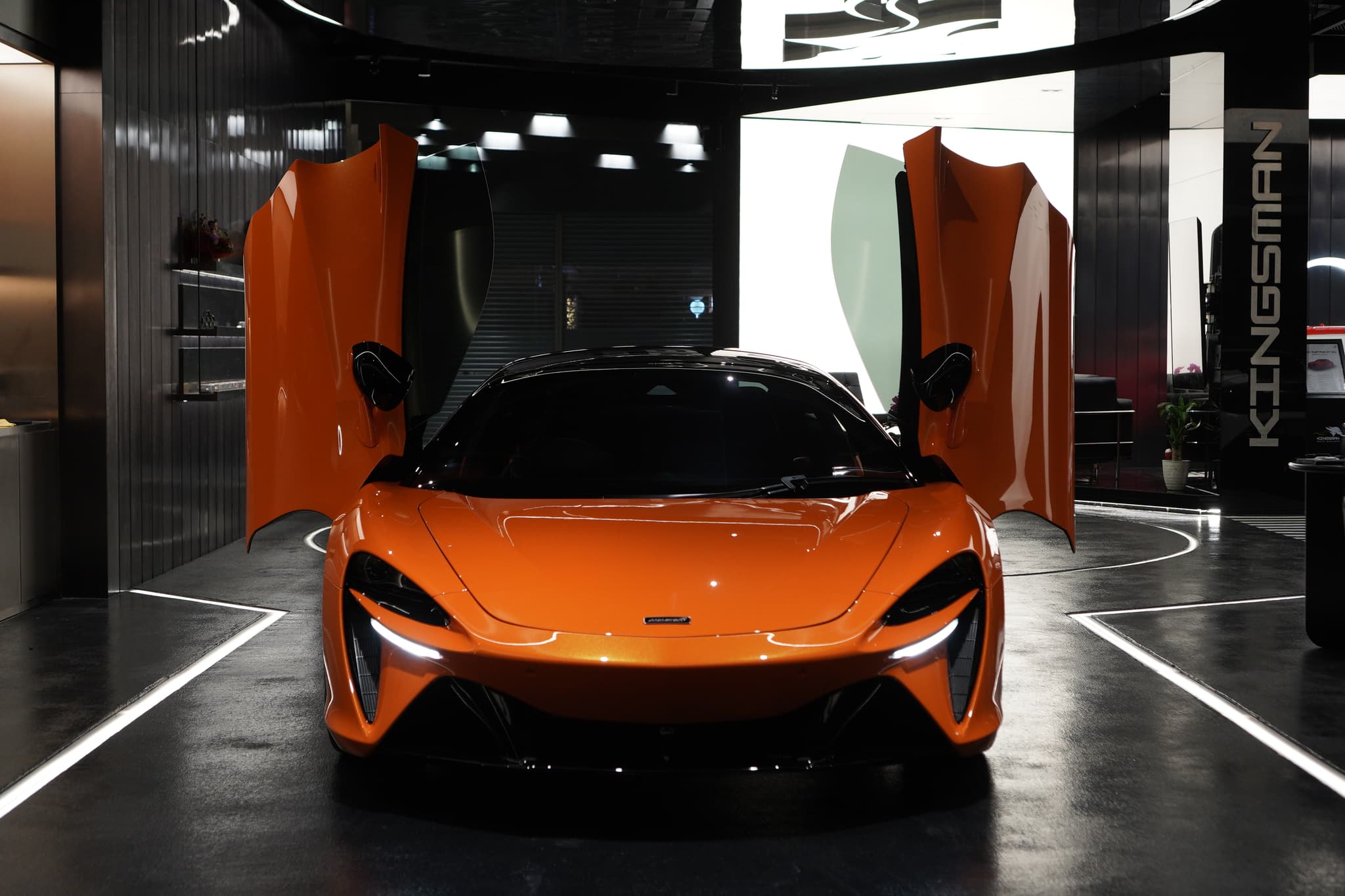 MCLAREN ARTURA — photo 2 of 4
