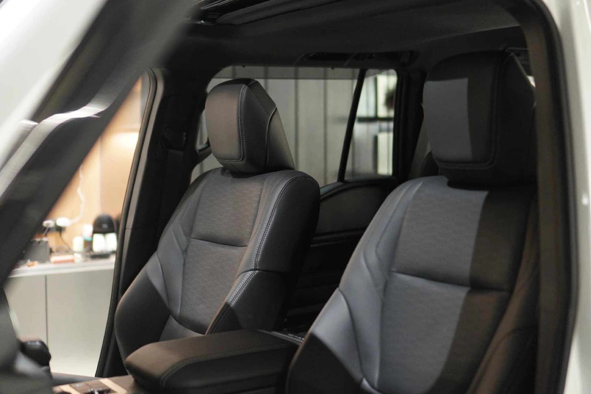 TOYOTA LAND CRUISER 250 VX — photo 4 of 4