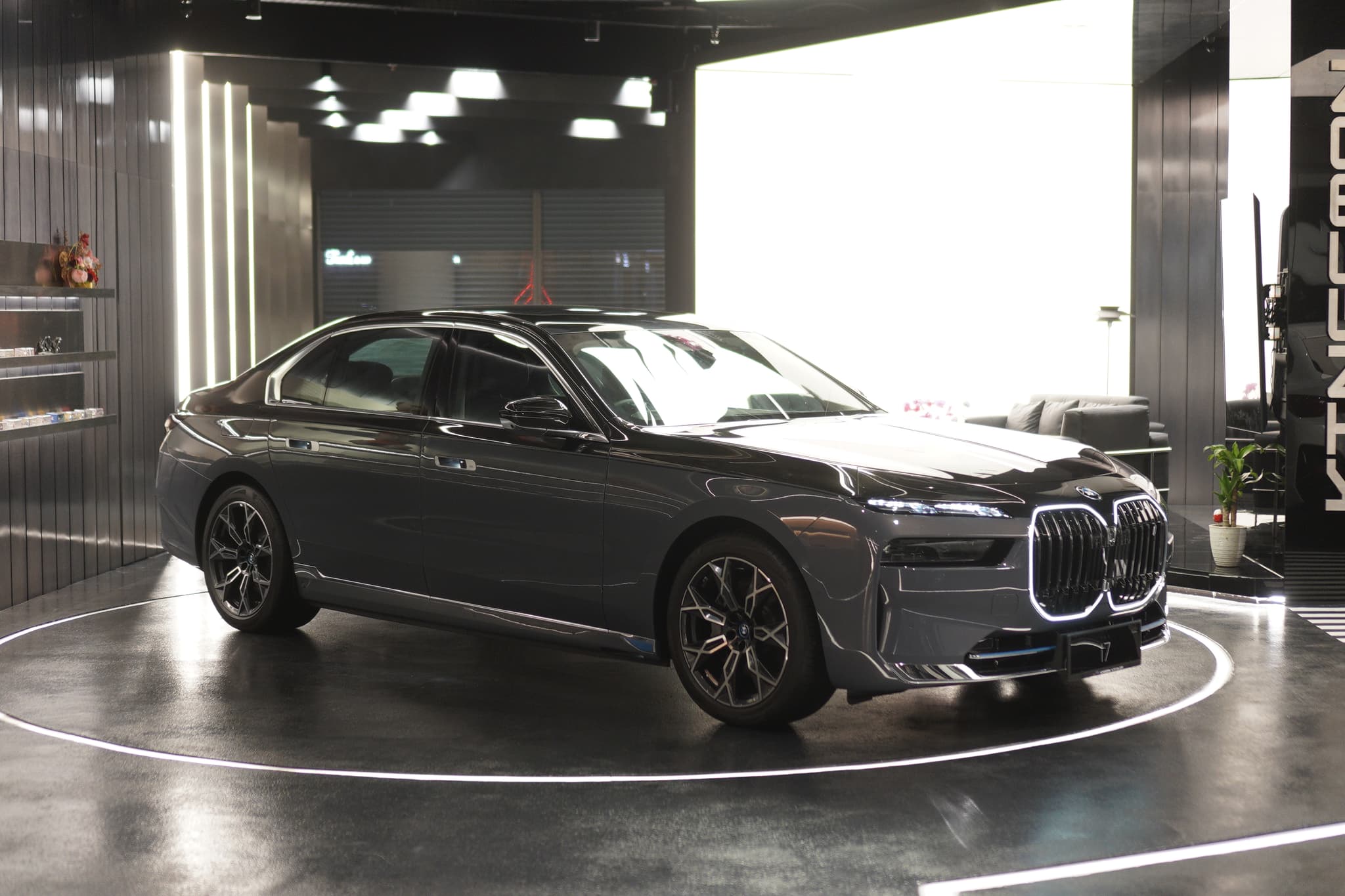BMW i7 XDRIVE60
